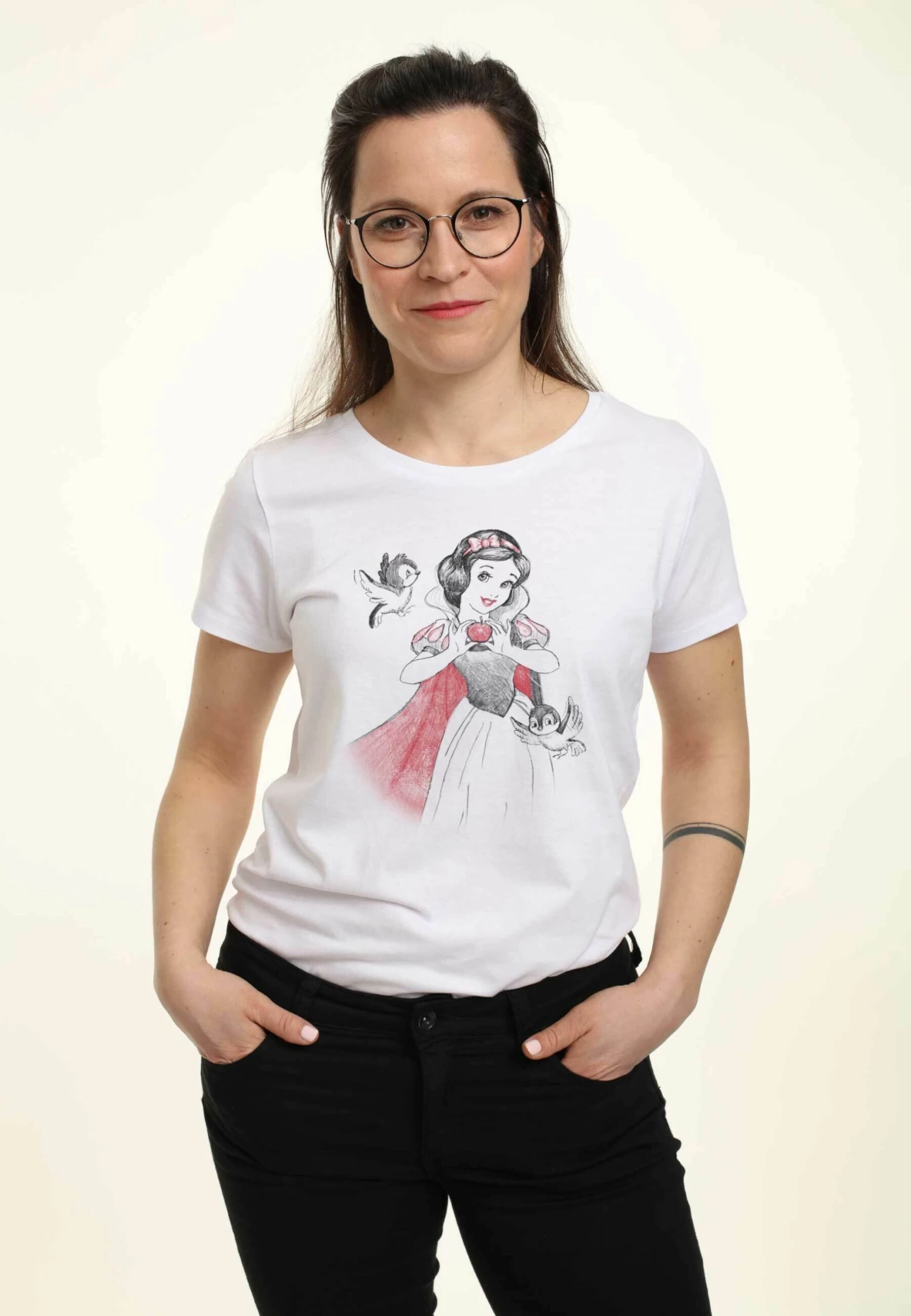 Henry Tiger Snow White Snow Sketch Vignette - T-Shirt Print - White