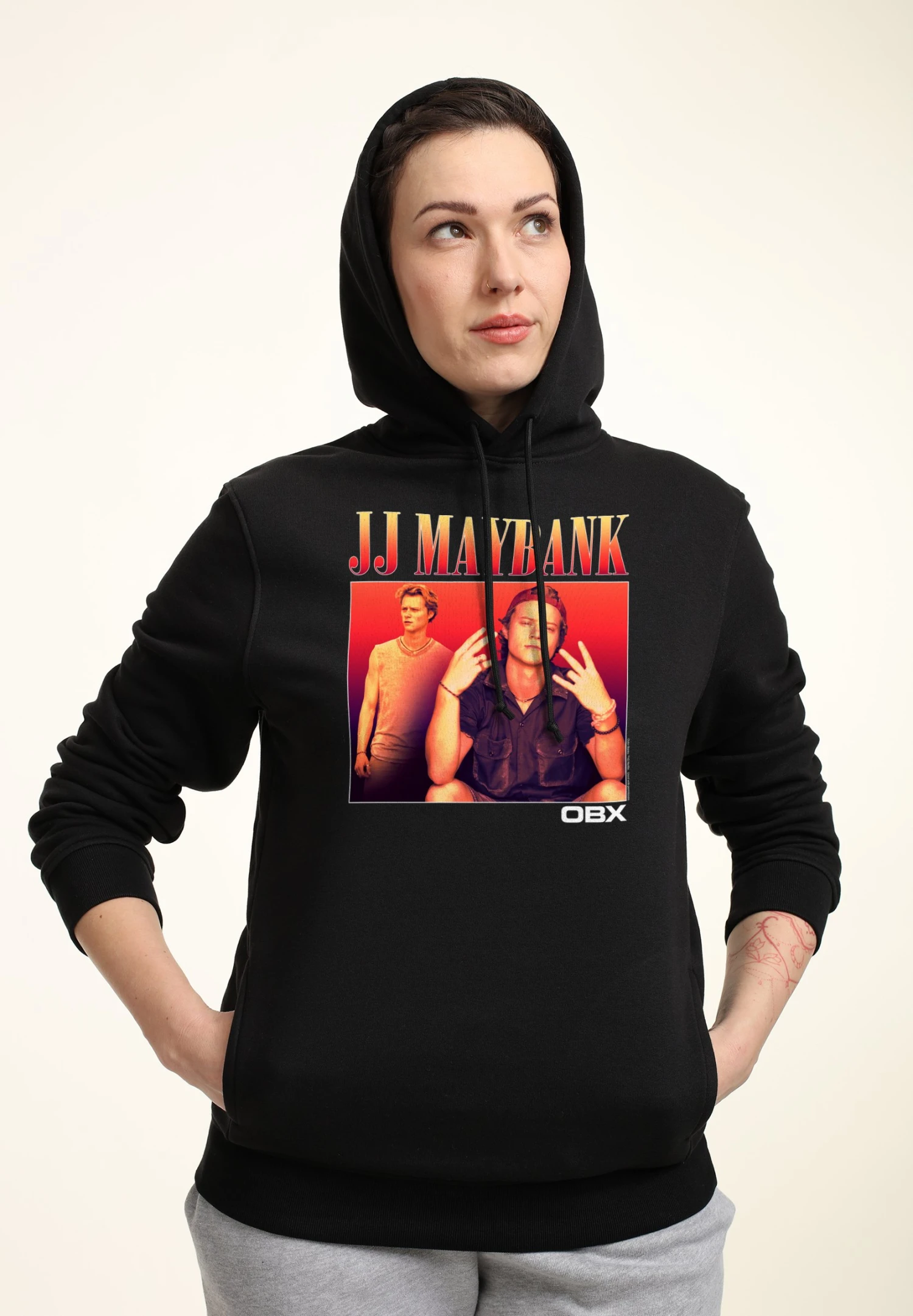 Henry Tiger Outer Banks Jj Maybank Hero - Hoodie - Black - Afbeelding 3