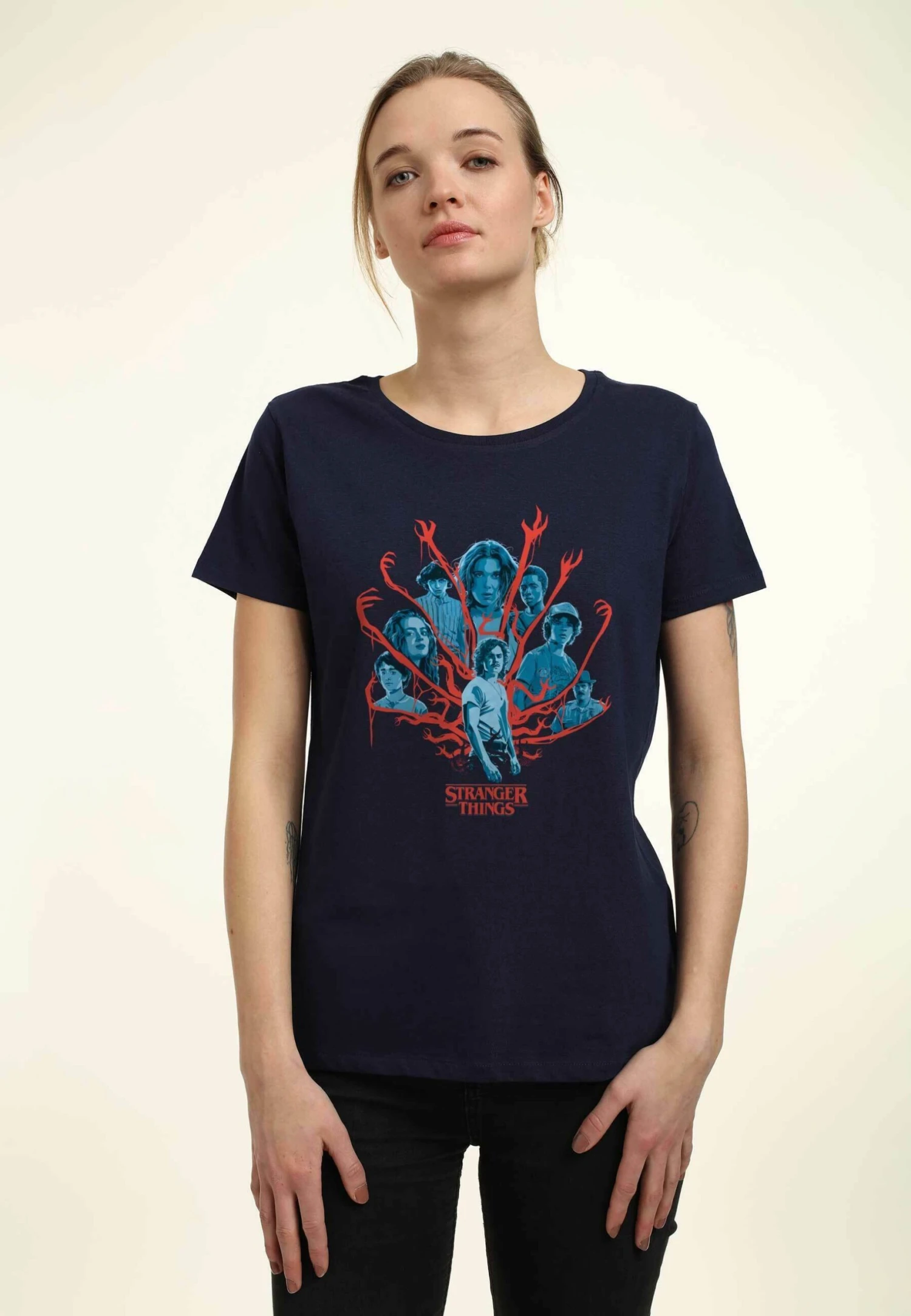 Henry Tiger Stranger Things Tonal Gorgon Group Shot - T-Shirt Print - Navy Blue - Afbeelding 3